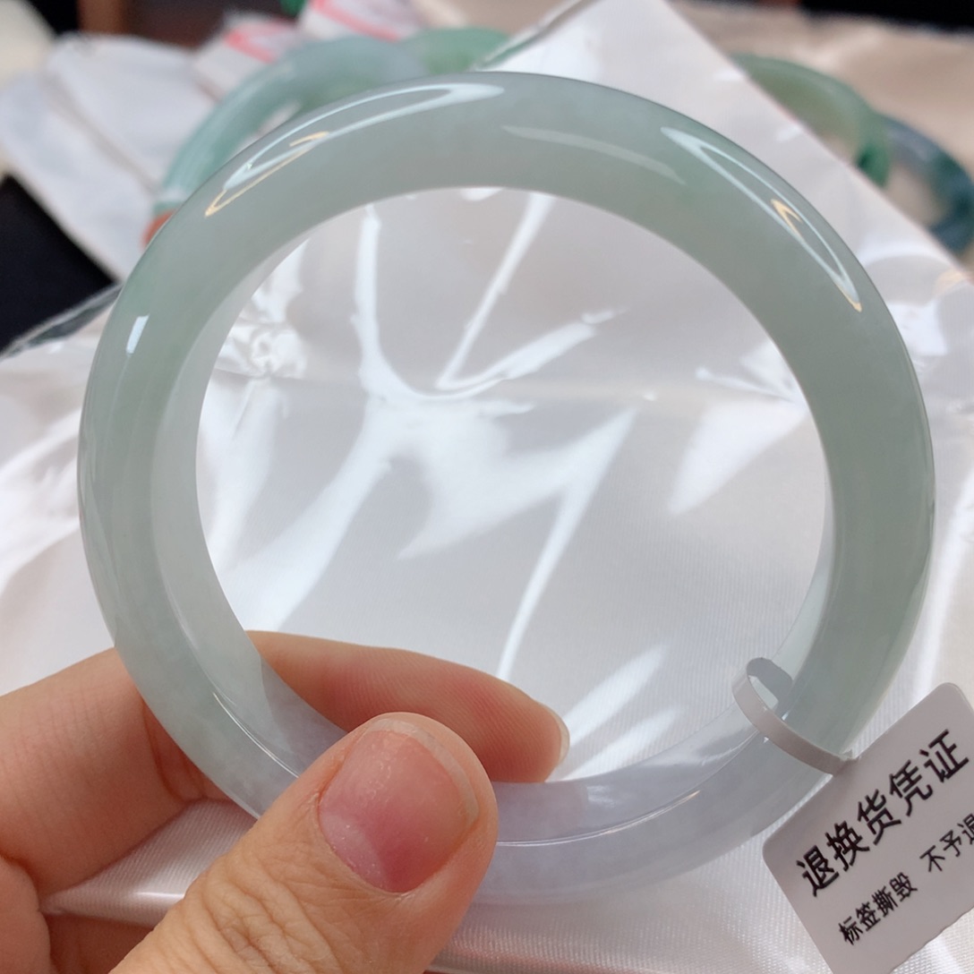 翡翠未镶嵌手镯冰绿56.5