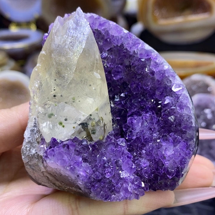 未镶嵌珠宝半成品水晶紫花花奇石摆件