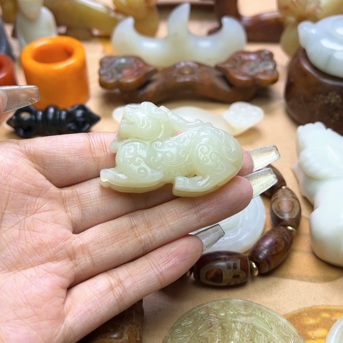 【闪购商品】蛇纹石玉颈饰未镶嵌