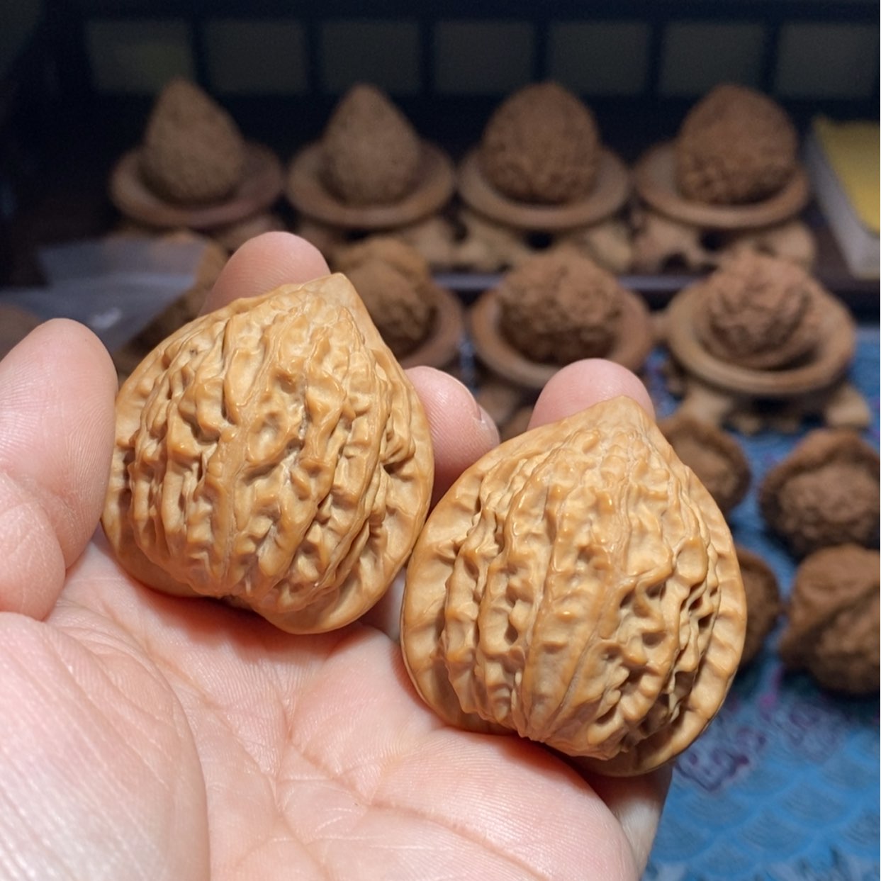 【闪购商品】文玩核桃吊坠金牛