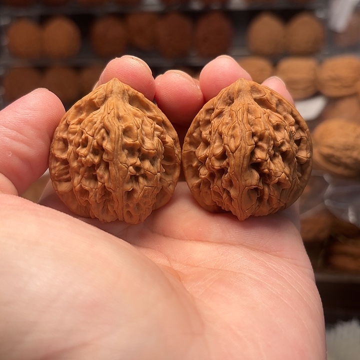 1文玩核桃龙门柱37-463