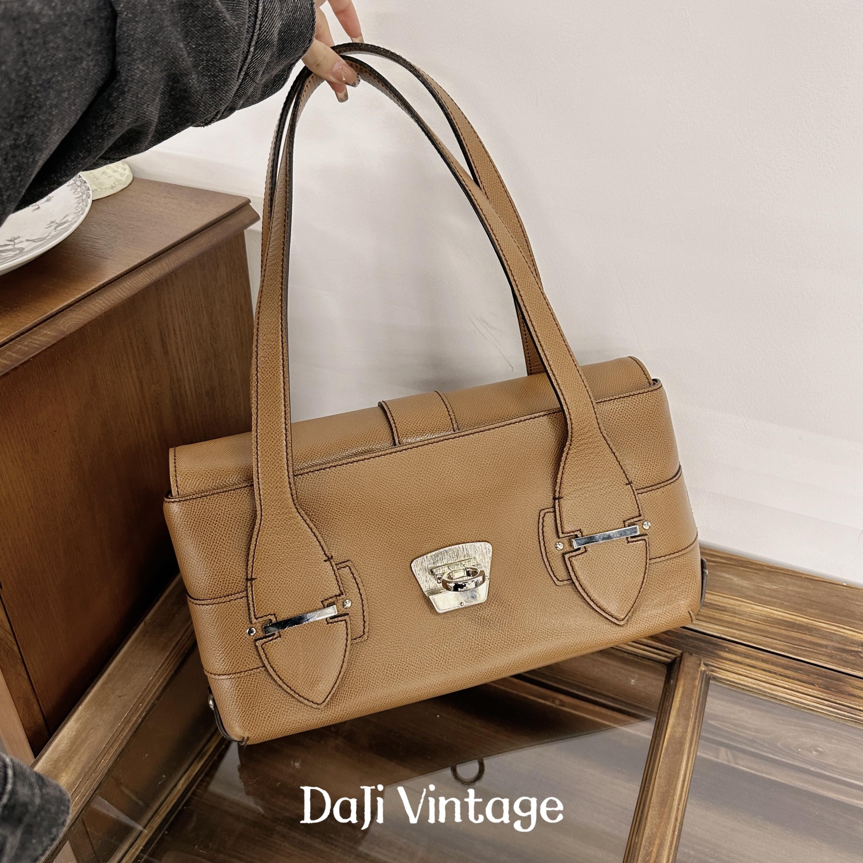 99新 FERRAGAMO/菲拉格慕 大吉中古/sh/菲拉格慕焦糖色单肩包