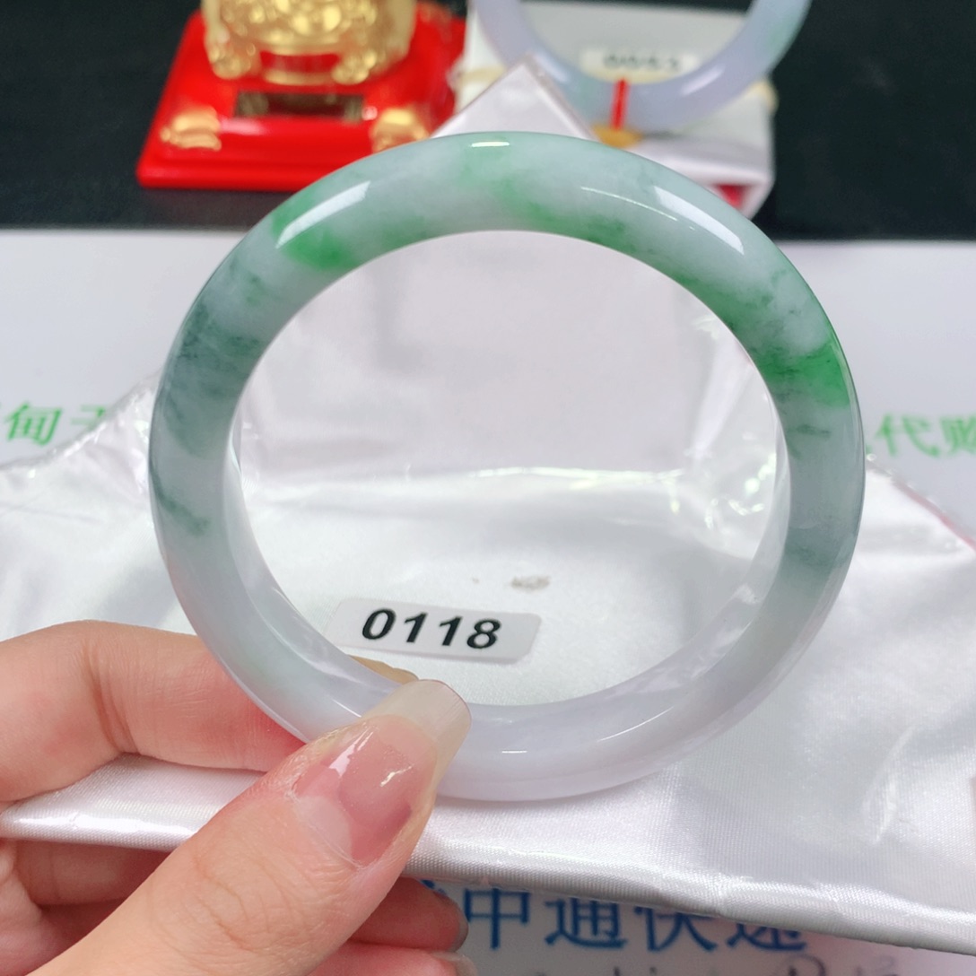 翡翠手镯未镶嵌大*猫正圈59 0118