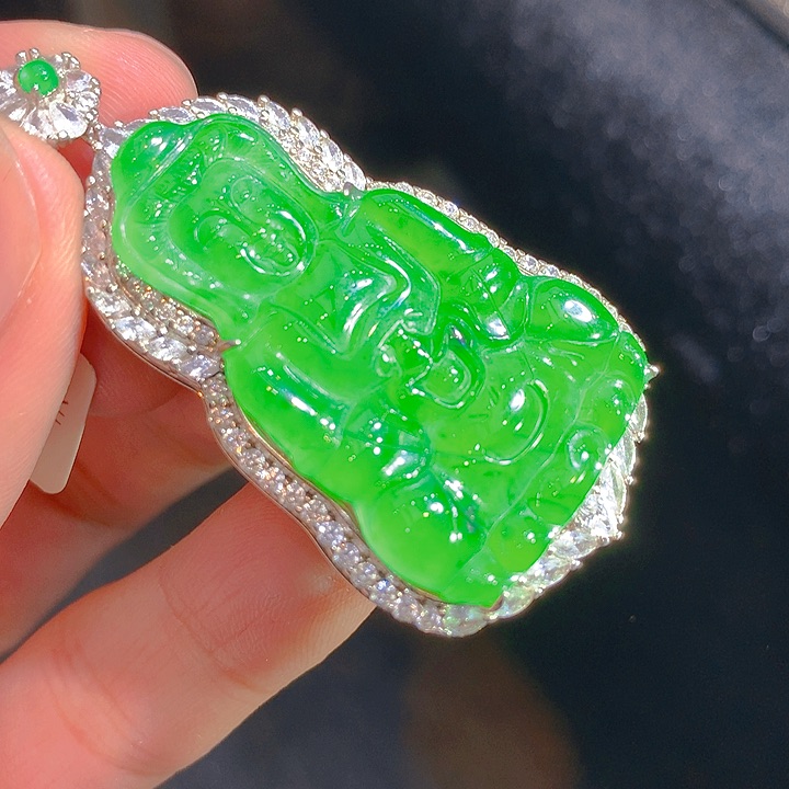 【闪购商品】翡翠颈饰银S925镶嵌翡翠