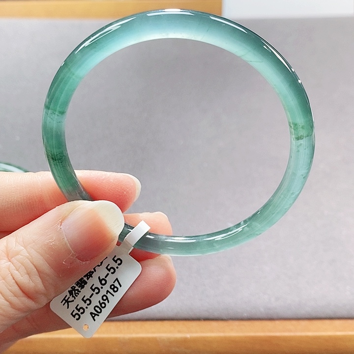 【闪购商品】翡翠手镯（圆镯）未镶嵌