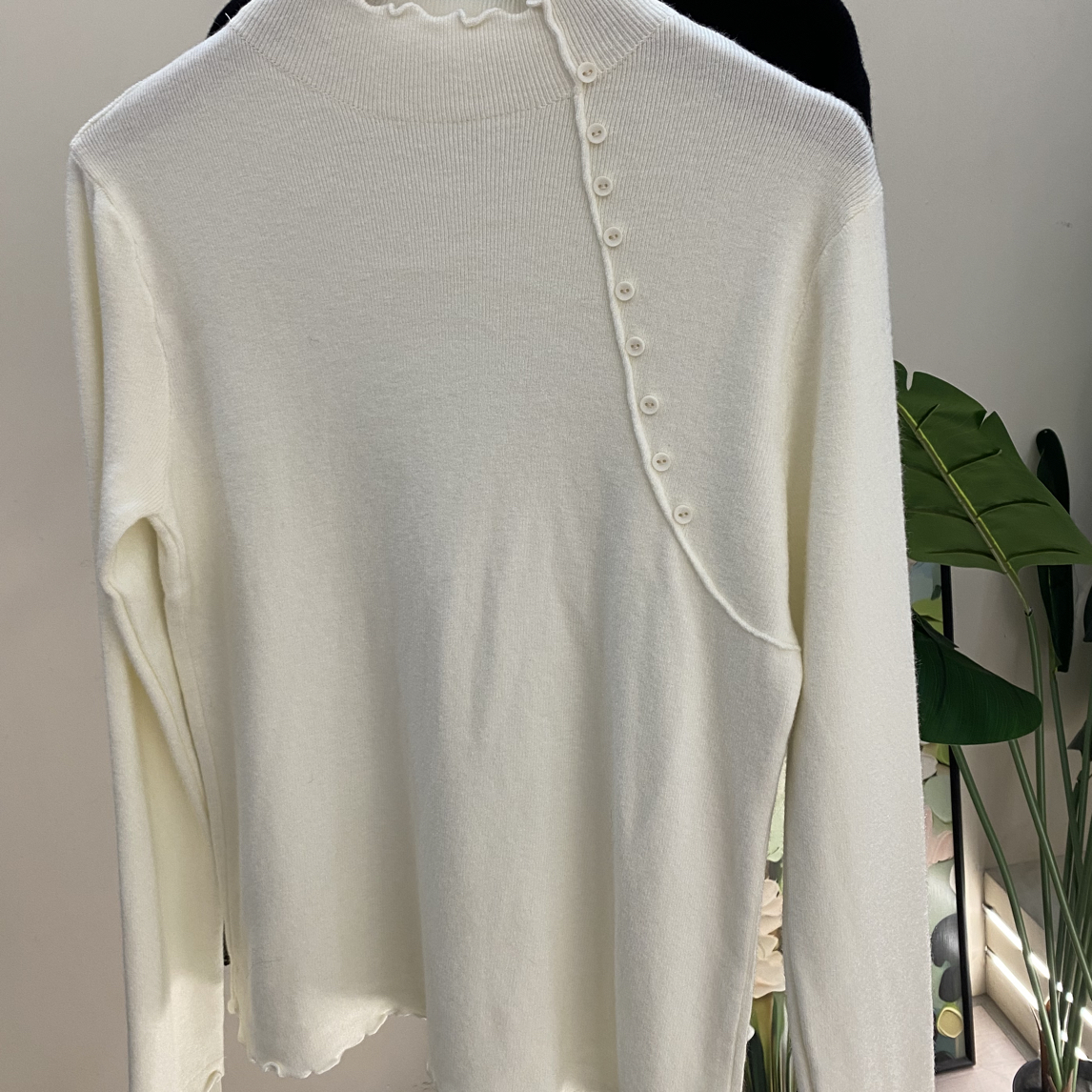 749双层领斜扣设计上衣