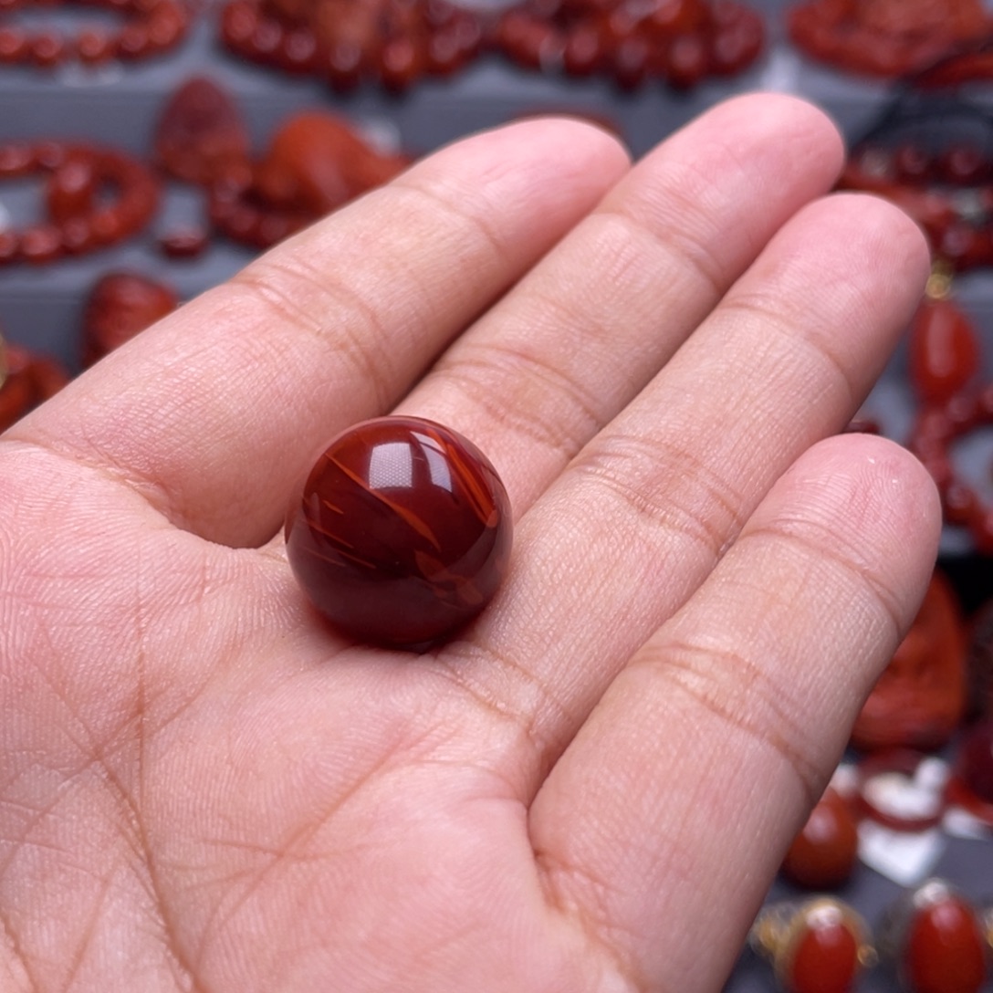 欣***然南红玛瑙未镶嵌珠宝奇石配饰16.6mm