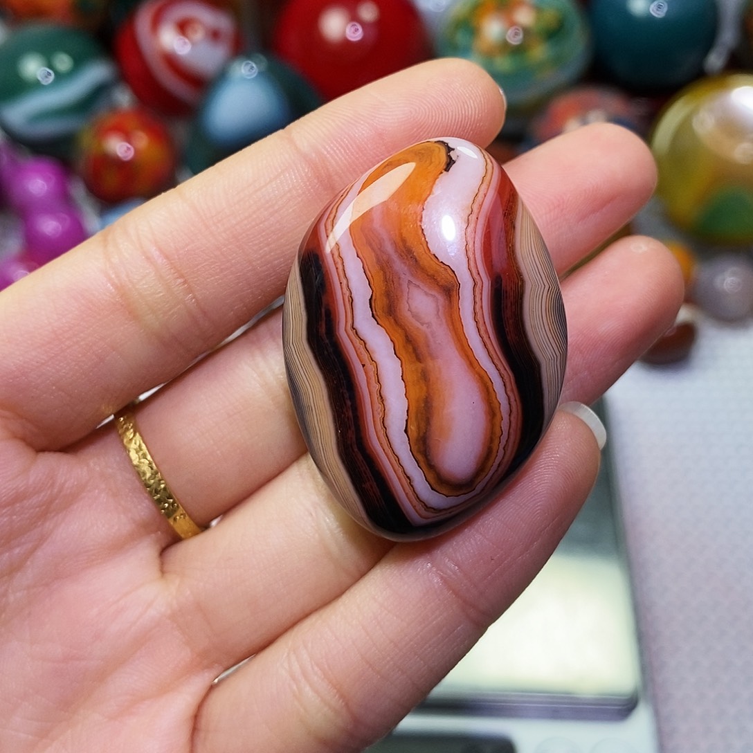 V***V玛瑙/玉髓未镶嵌珠宝奇石