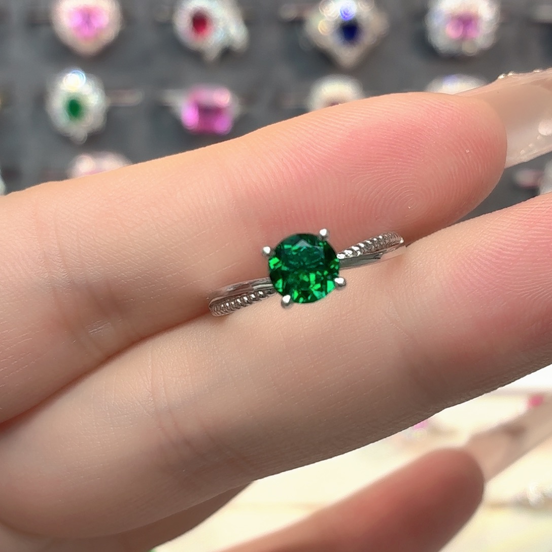 925银培育祖母绿色宝石