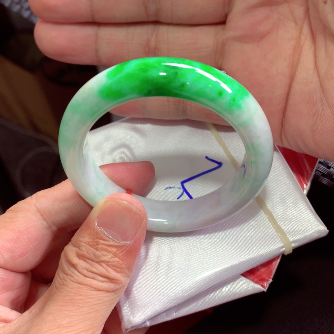 未镶嵌手镯翡翠翡翠