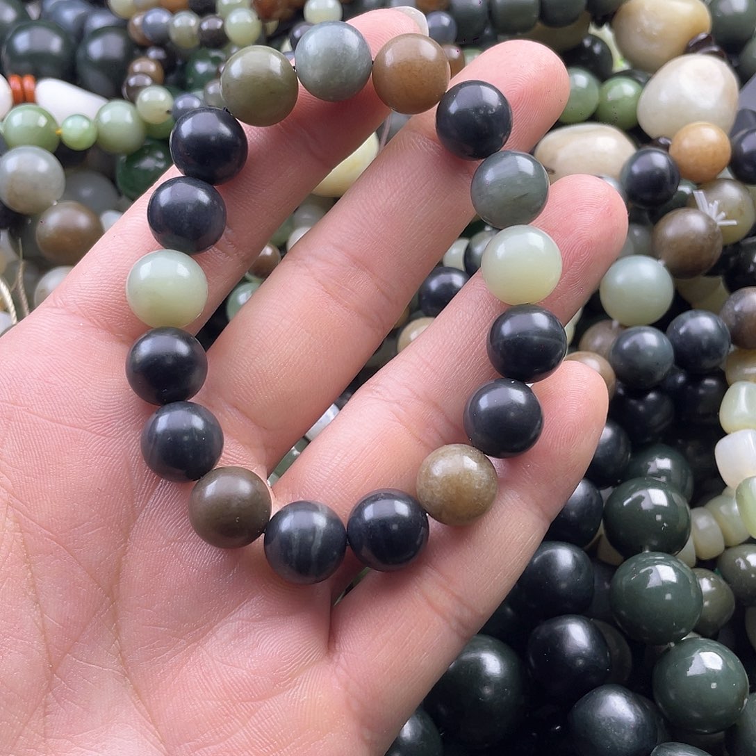 和田玉手串未镶嵌