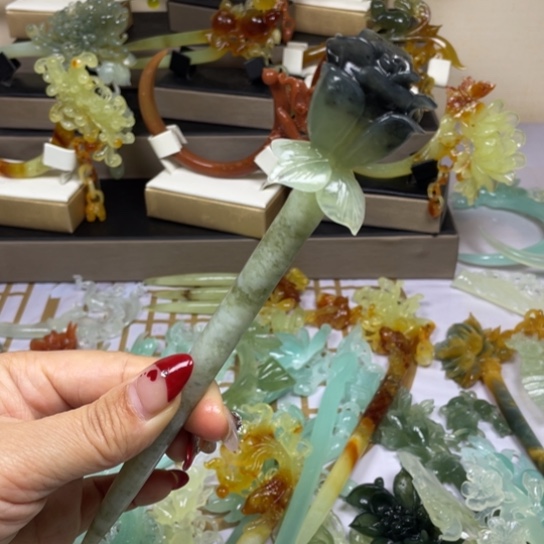 蛇纹石玉发饰未镶嵌