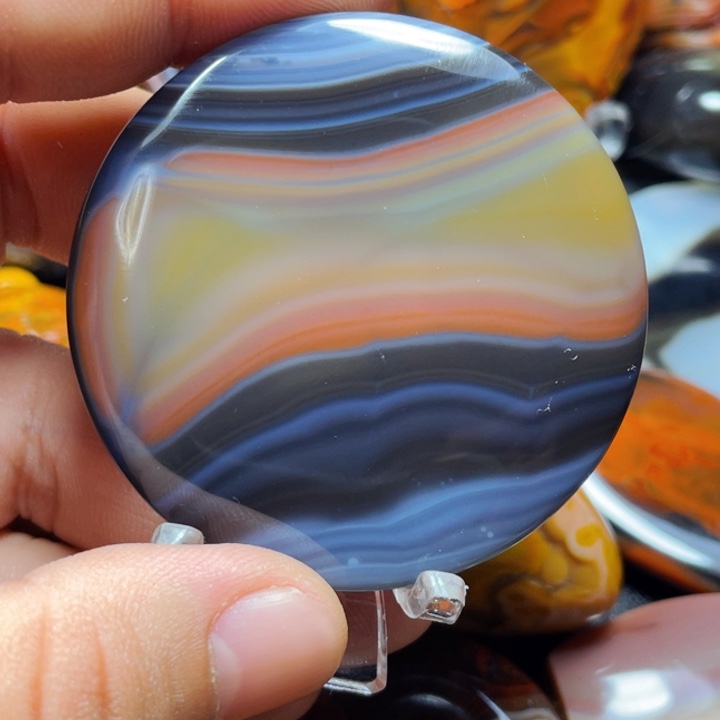 玛瑙/玉髓颈饰未镶嵌Y****?