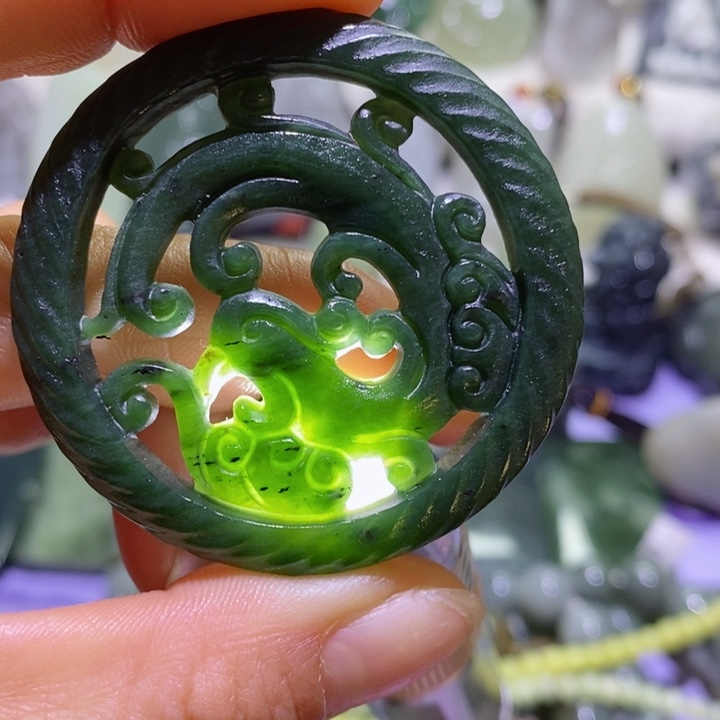 和田玉边角料未镶嵌