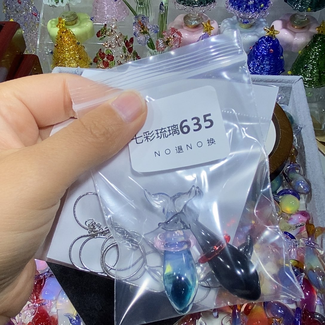 别***n玻璃颈饰635鲸鱼两只