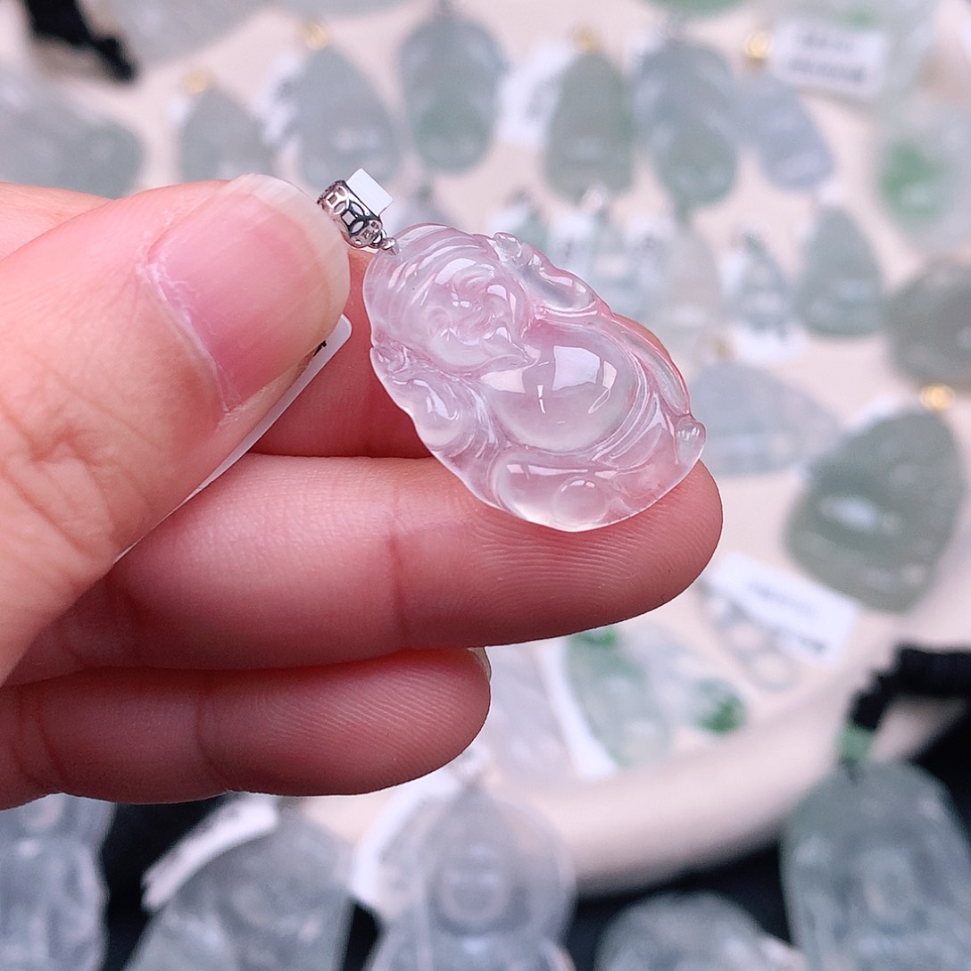 翡翠颈饰18K金镶嵌冰胶财神爷25*16*3.9