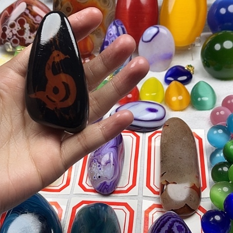 玛瑙/玉髓耳钉未镶嵌