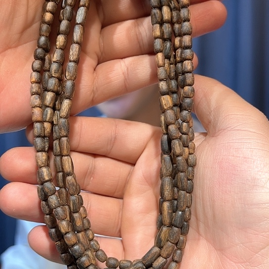 沉香手串白棋沉水树心油0.4多样性发货1条