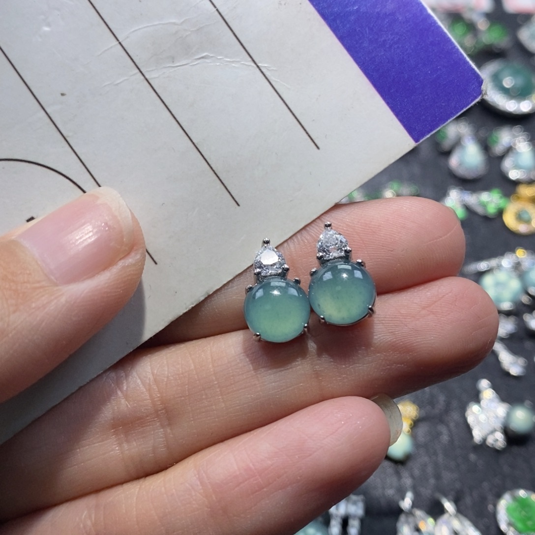 *****翡翠未镶嵌颈饰翡翠