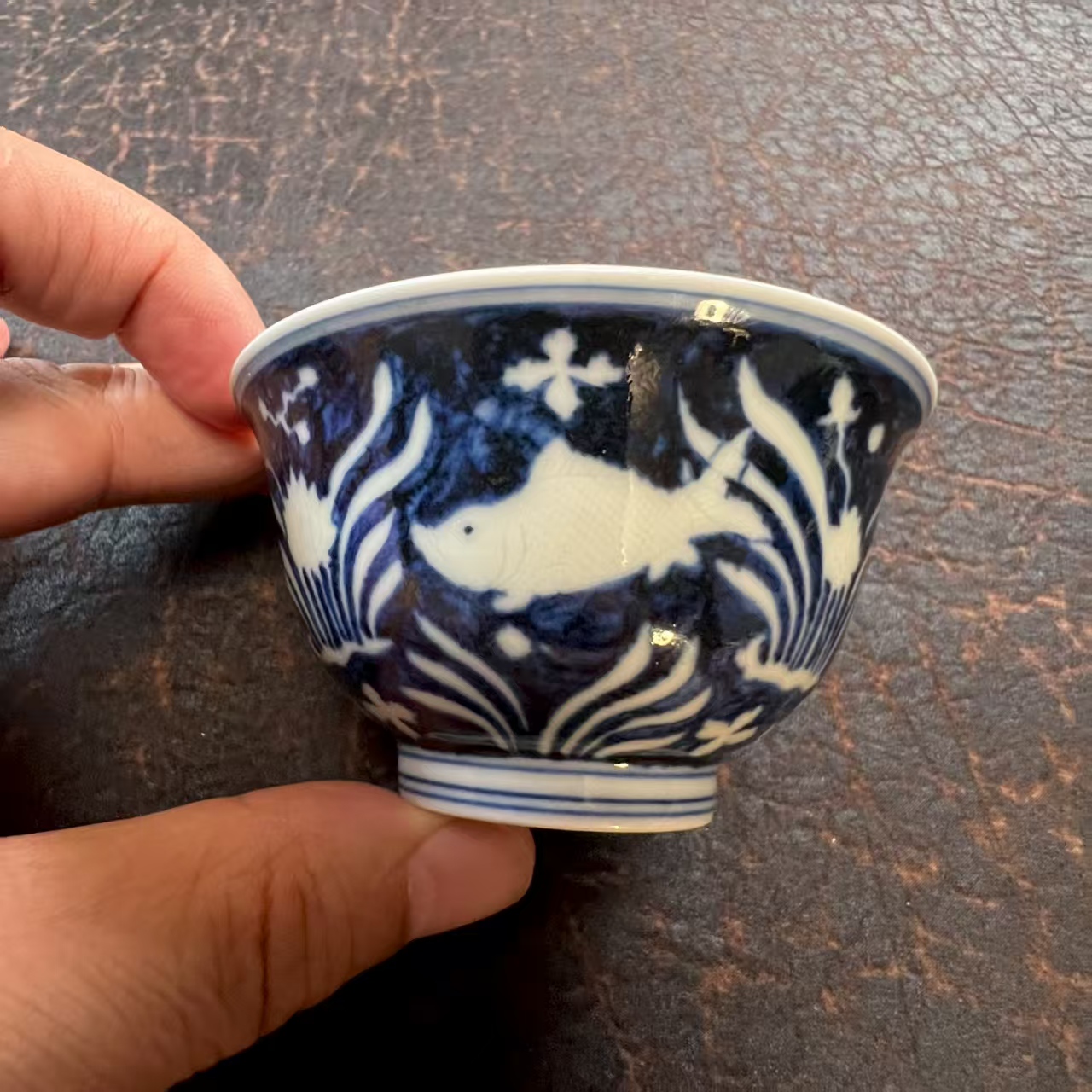 舜瓷天工一品暗刻鱼藻 杯手绘主人杯柴窑陶瓷