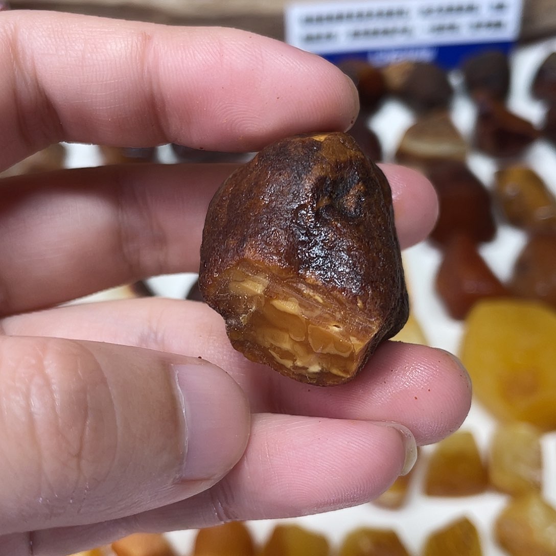 定制琥珀未镶嵌原矿琥珀