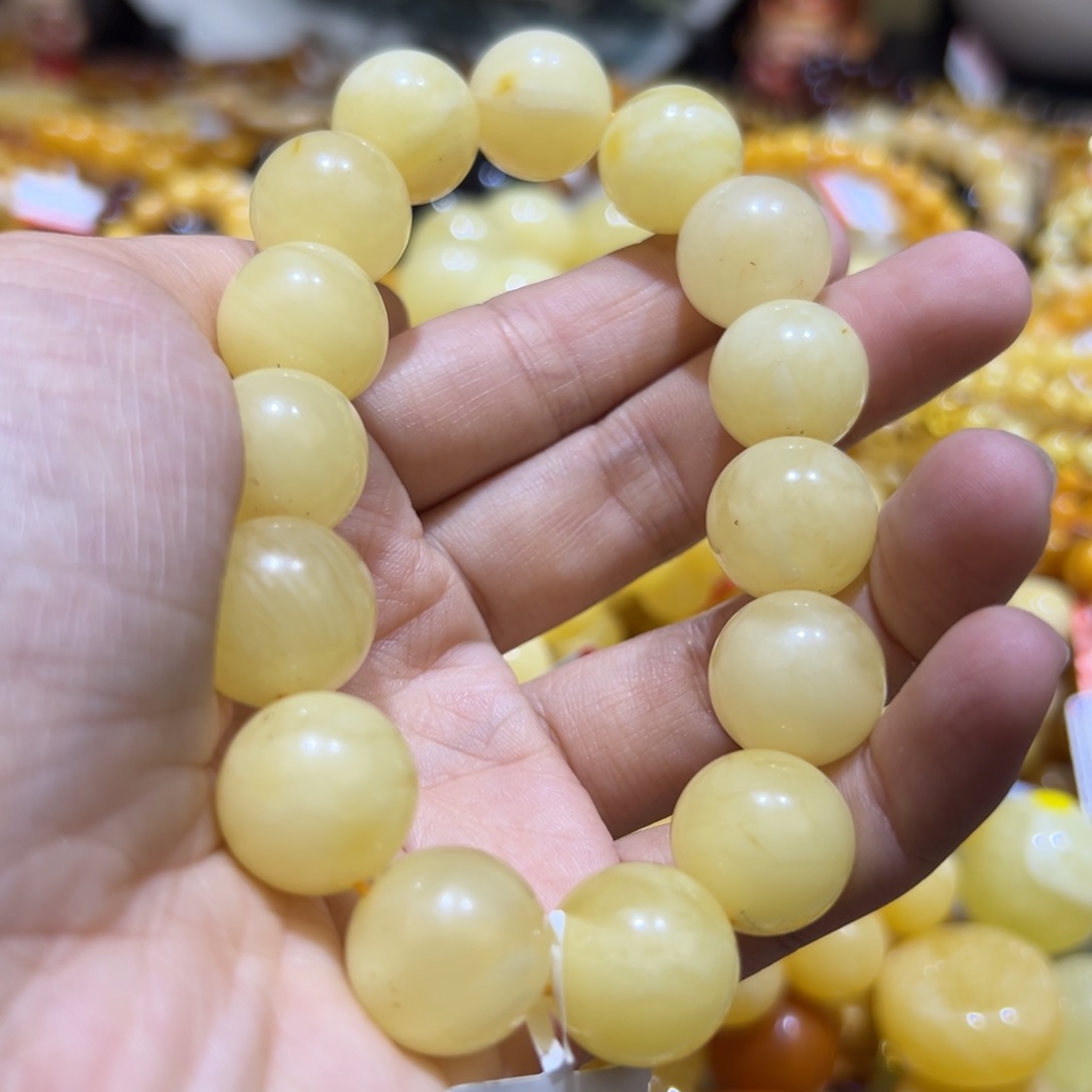 琥珀珠宝奇石未镶嵌