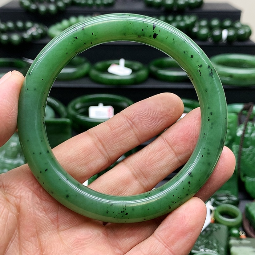 【闪购商品】和田玉（碧玉）手镯未镶嵌关*