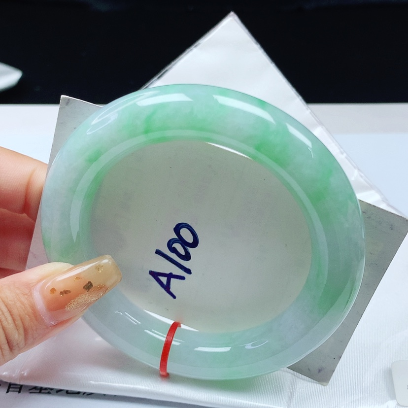 【闪购商品】翡翠手镯未镶嵌 圆条56+