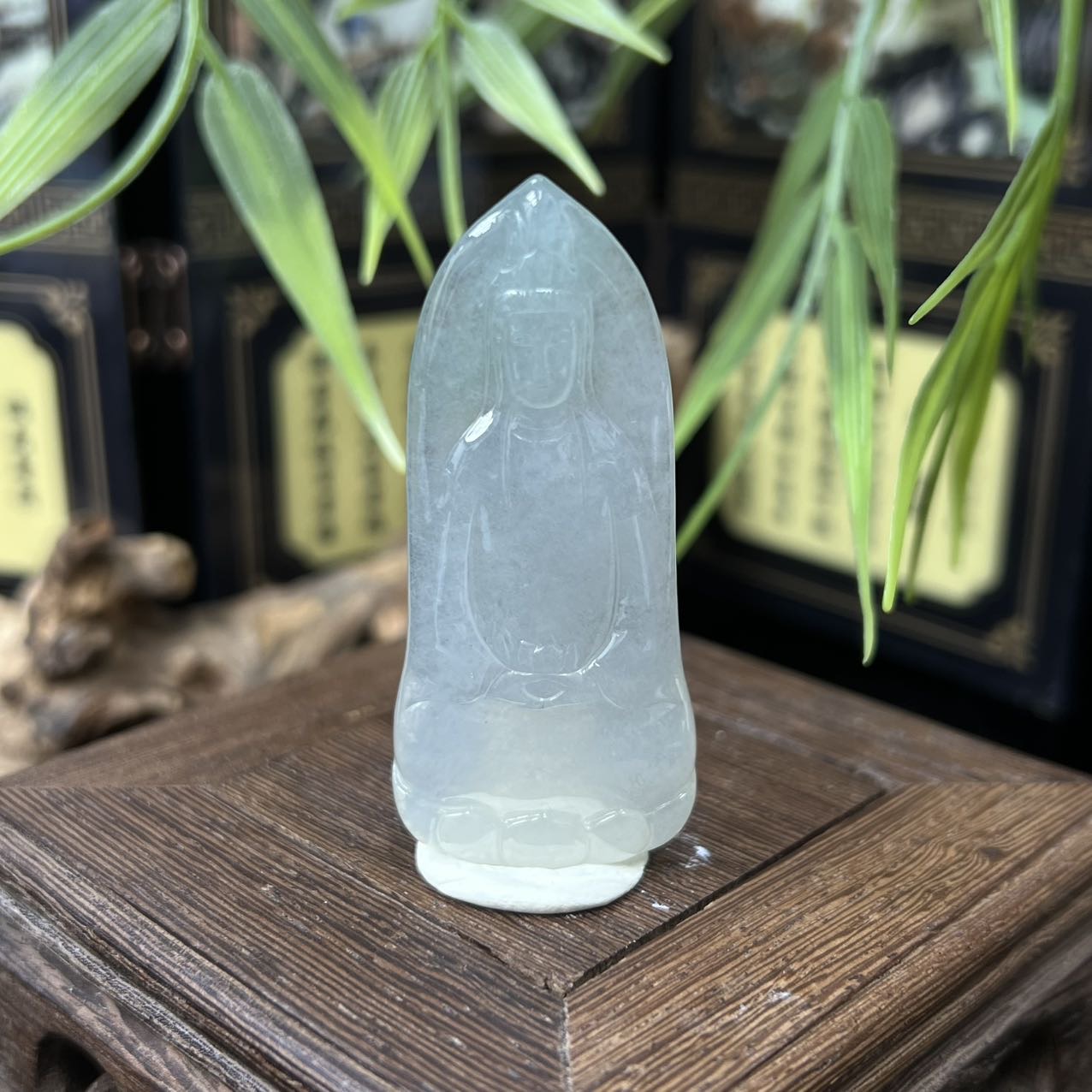 LYPM--13-36翡翠5-4素衣观音