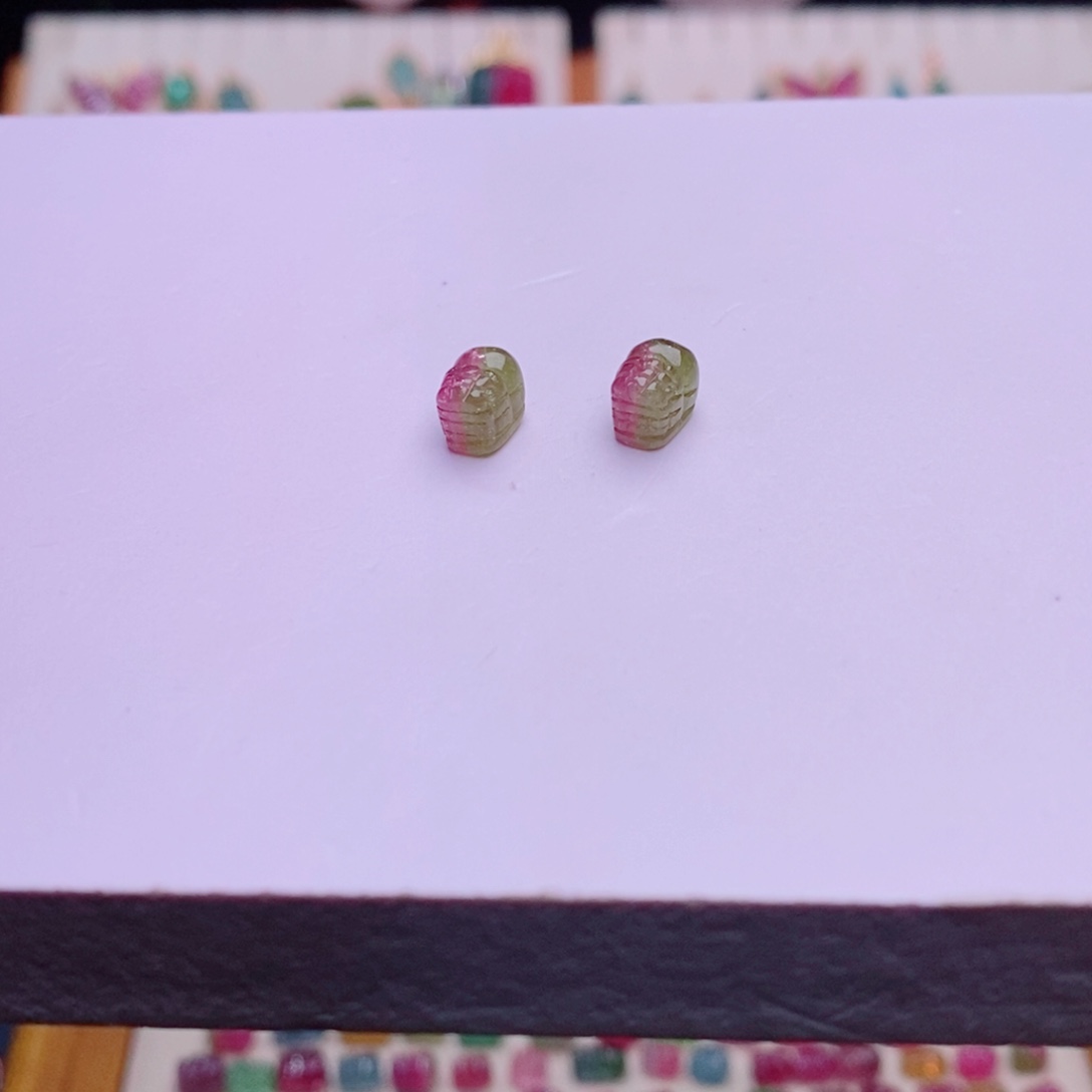 未镶嵌一对貔貅m碧玺