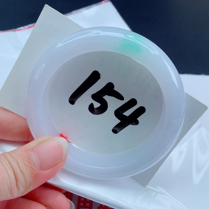 翡翠手镯未镶嵌正