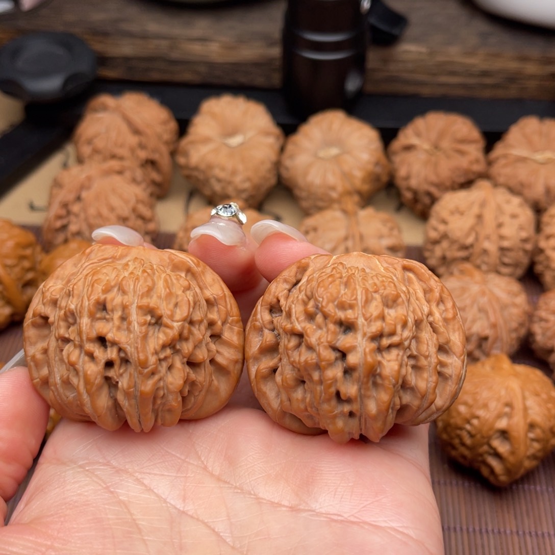 文玩核桃吊坠45四座楼全品