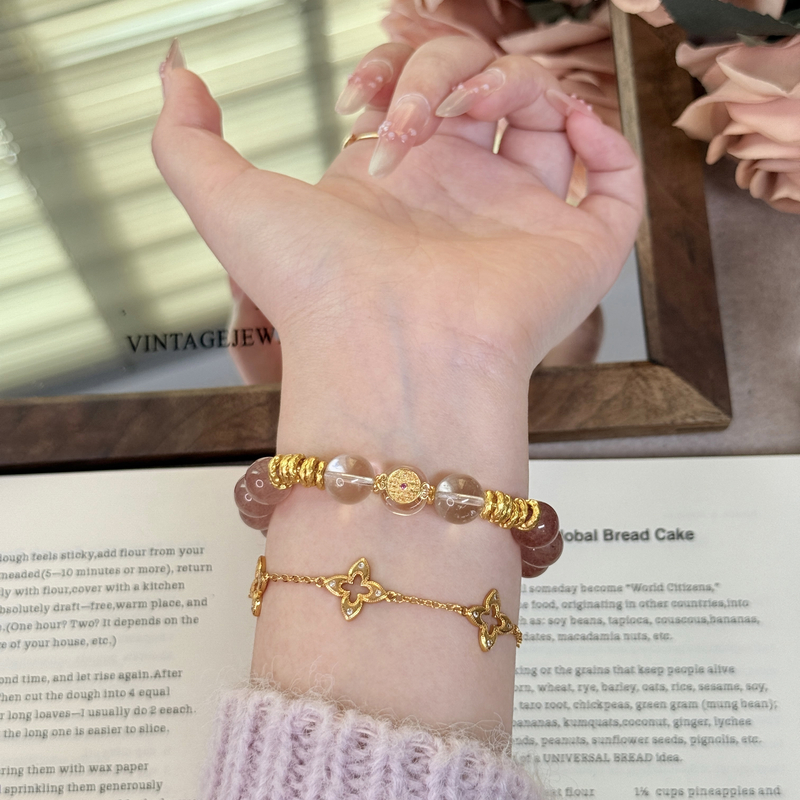 【草莓沙冰】10mm草莓晶白水晶手串女款原创设计感天然水晶手链Y280