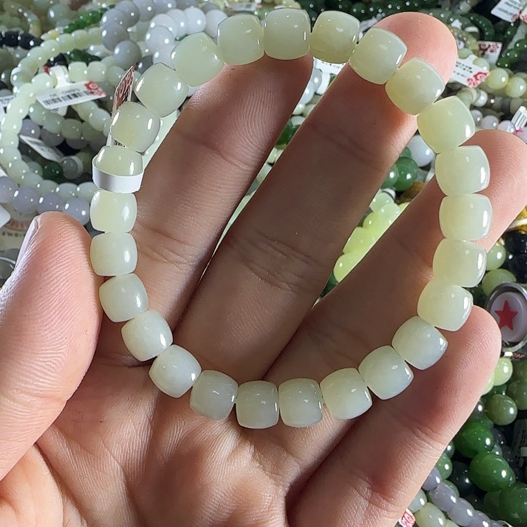 和田玉手链未镶嵌84