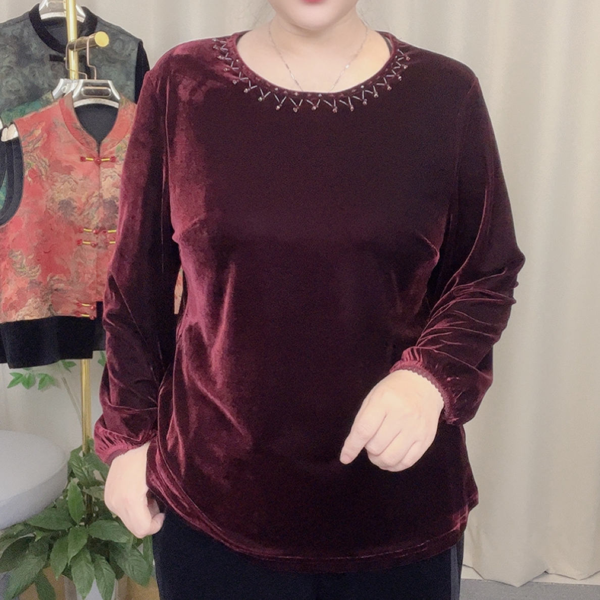 ＪR8667中老年女装丝绒圆领纯色加大码显瘦长袖小衫妈妈装