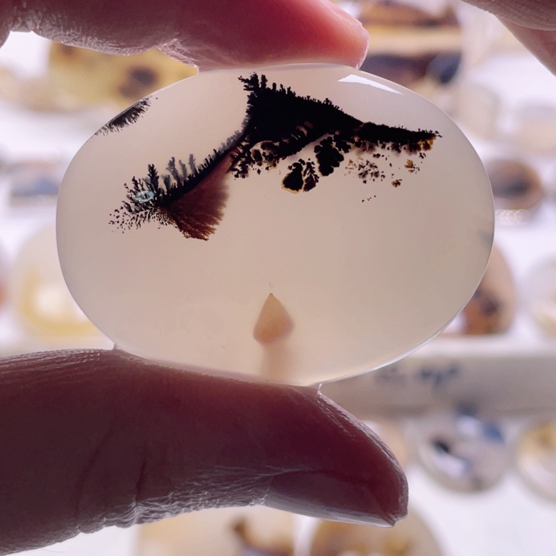 玛瑙/玉髓未镶嵌珠宝奇石