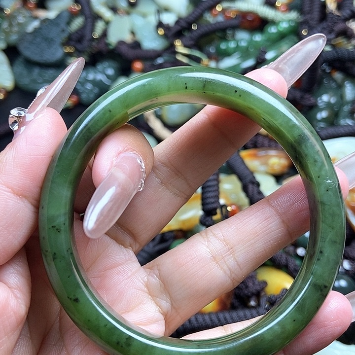 和田玉颈饰未镶嵌59