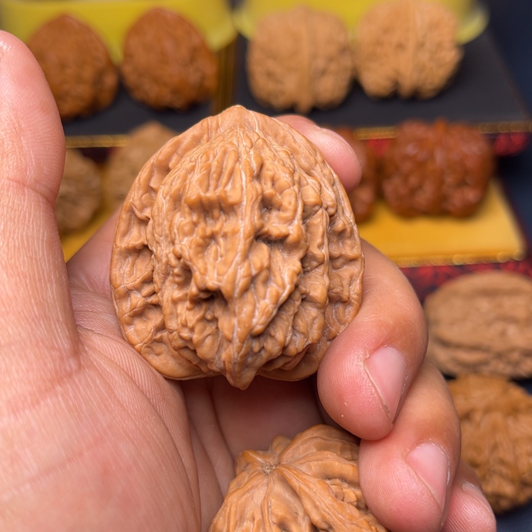 文玩核桃吊坠D***_虎头