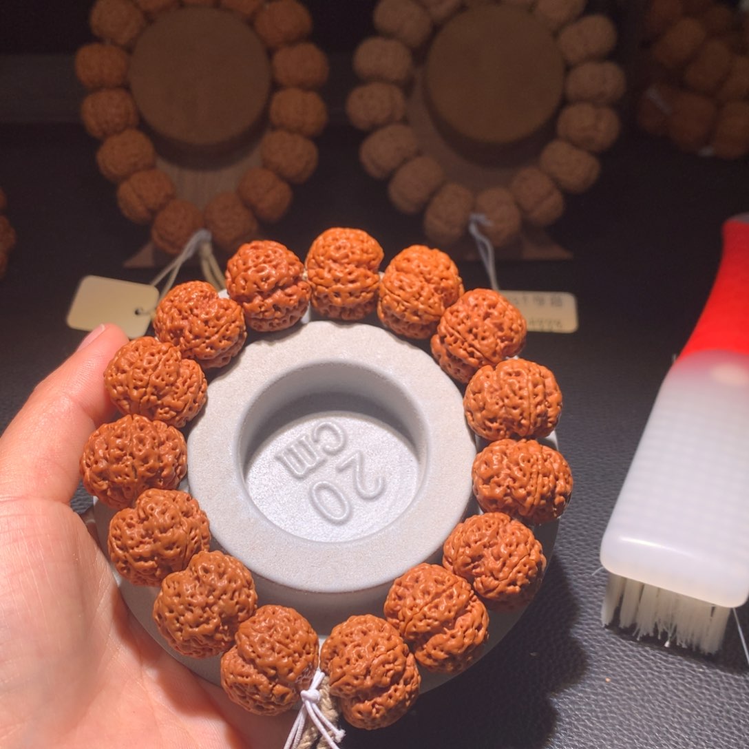 金刚菩提手串22+踏天爆肉梅花