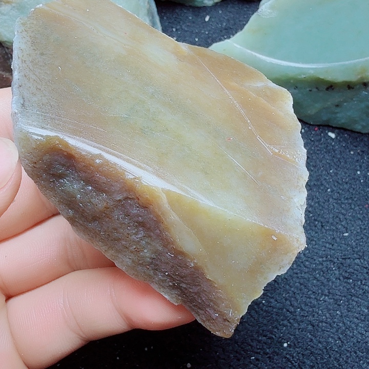 未镶嵌和田玉（糖玉）珠宝半成品