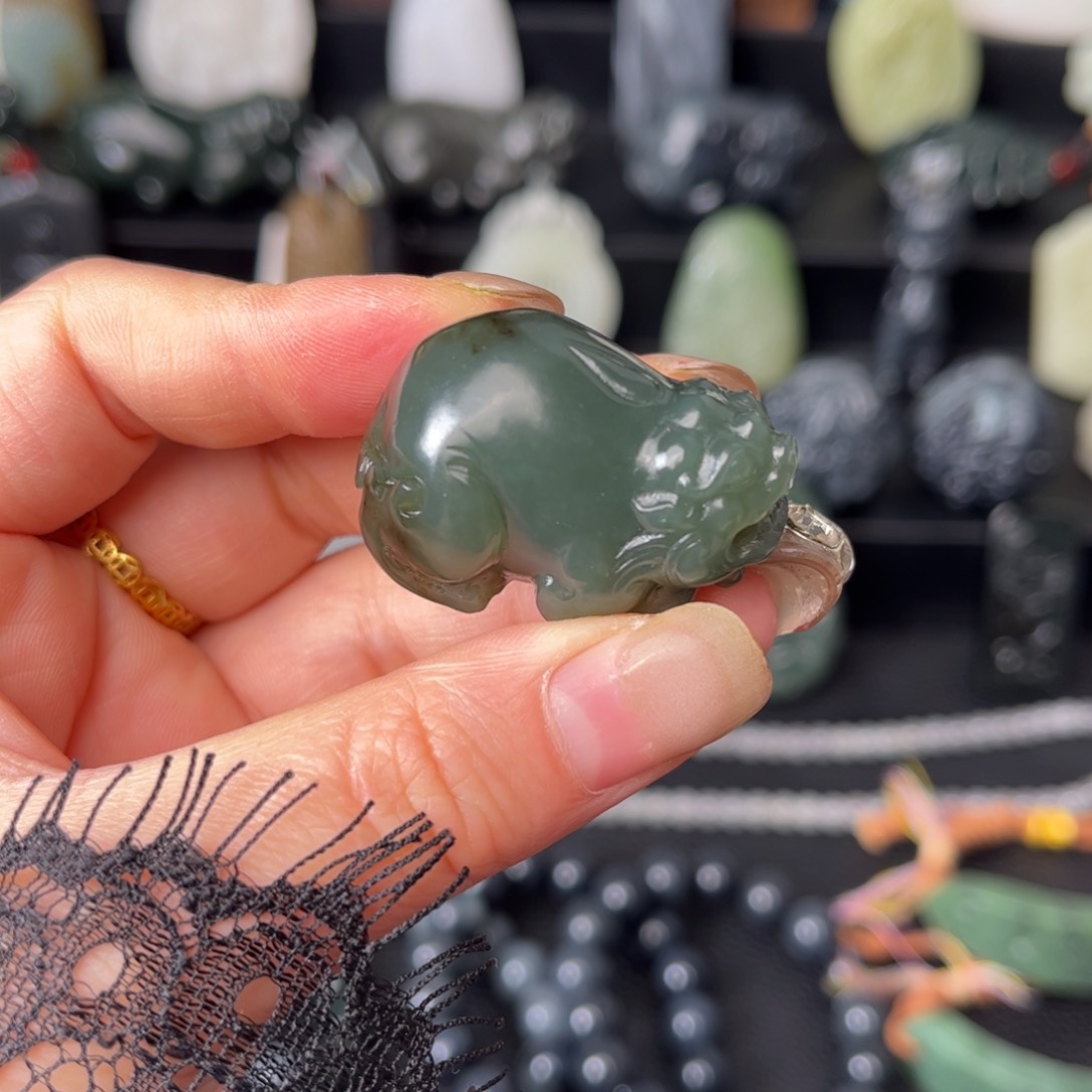 和田玉未镶嵌挂件