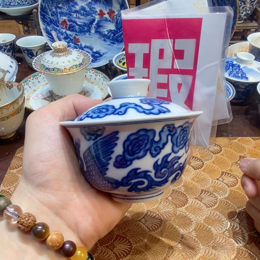 景德镇陶瓷学院等单位联合举办了