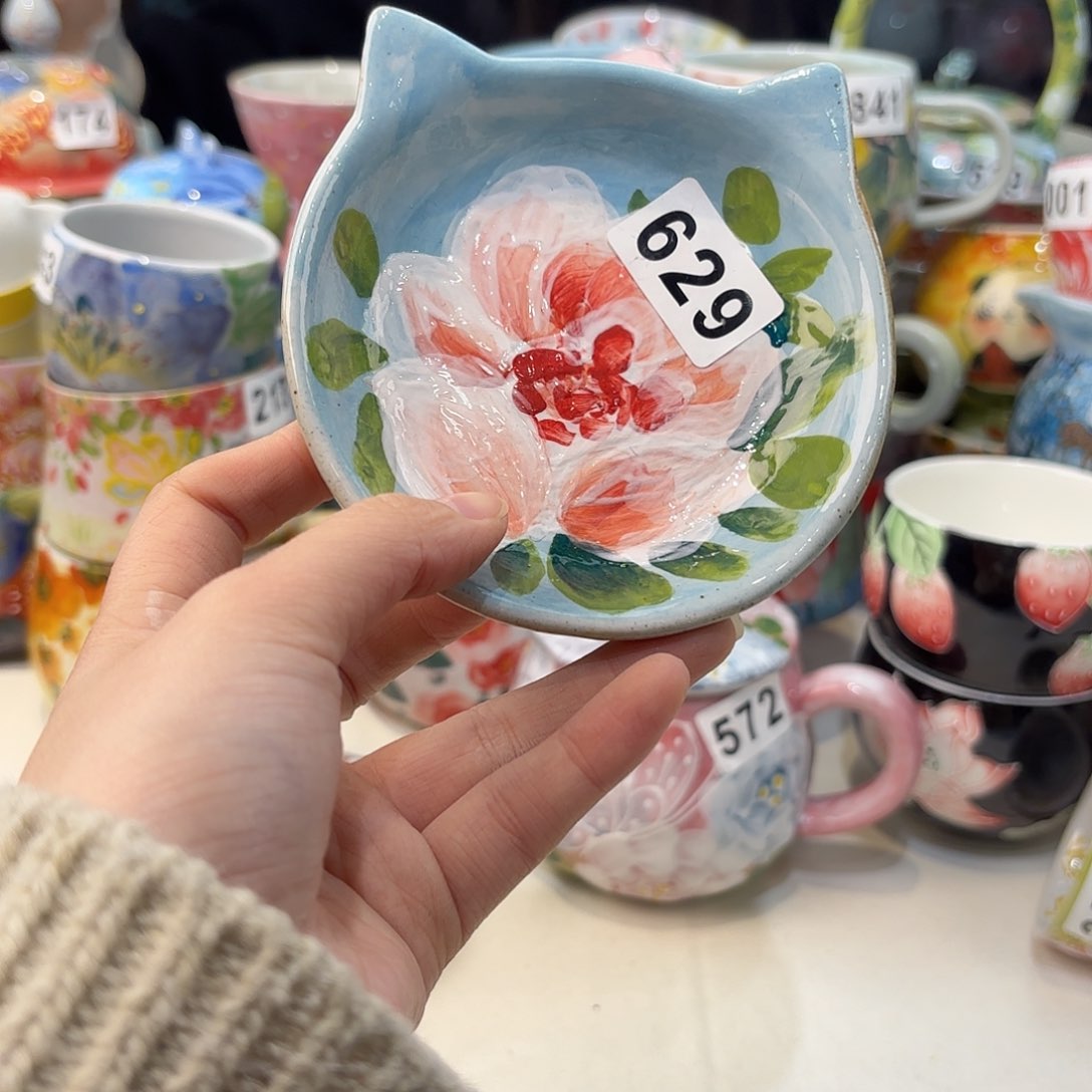 瓷片兔兔好可爱呀