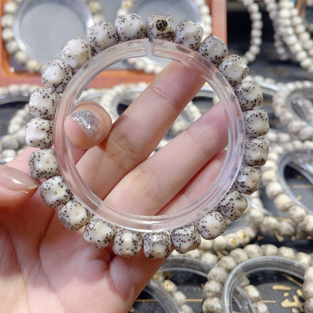 星月菩提手串G***e星月