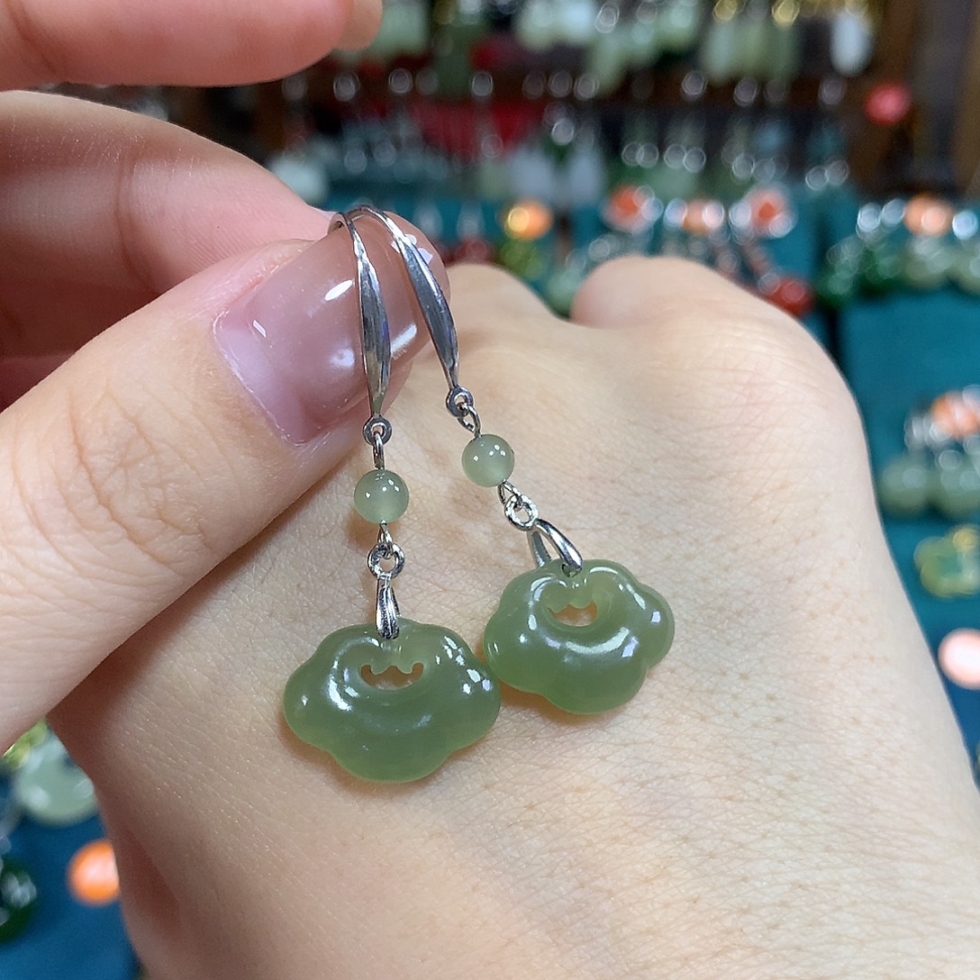 和田玉银S925镶嵌耳饰卡16左右