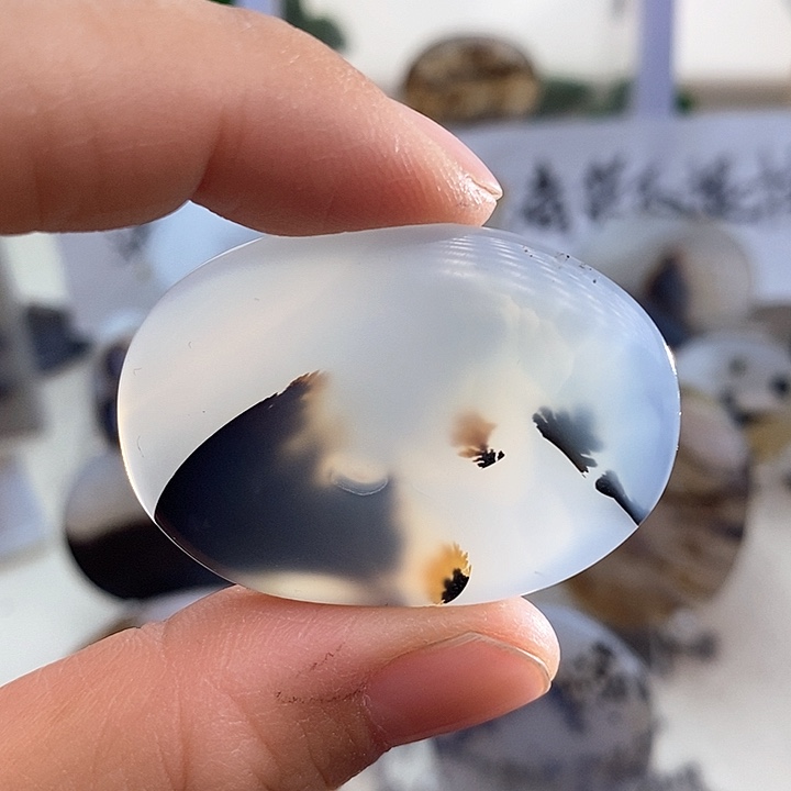 玛瑙/玉髓颈饰未镶嵌