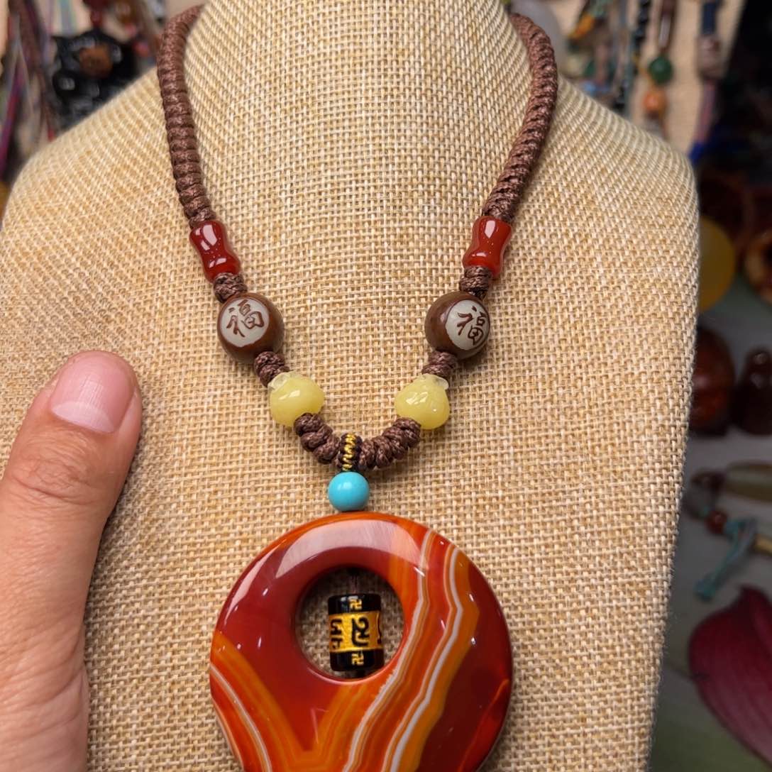 玛瑙/玉髓颈饰未镶嵌