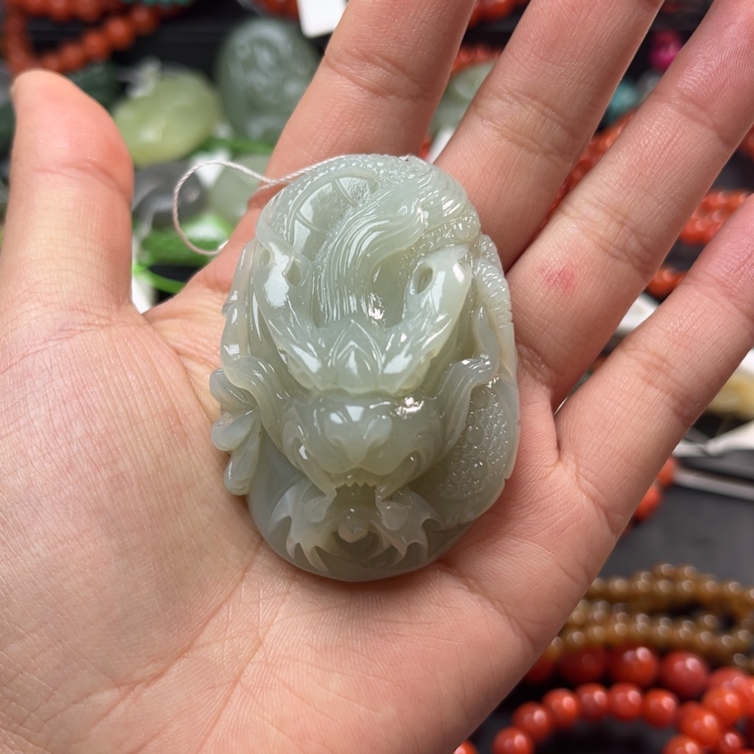 和田玉未镶嵌珠宝奇石