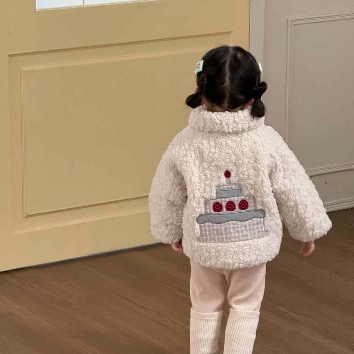 自制蛋糕草莓毛毛外套（现货）