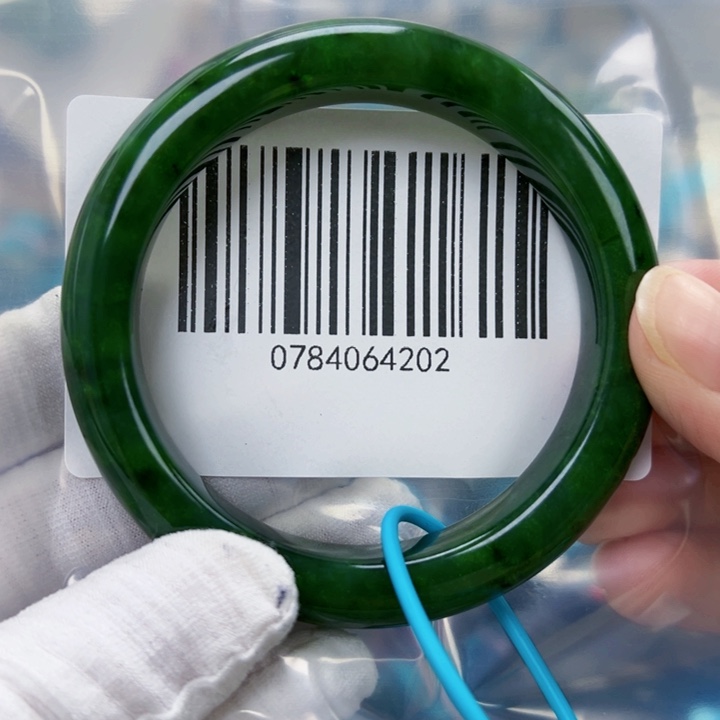 和田玉未镶嵌手镯微瑕58.6